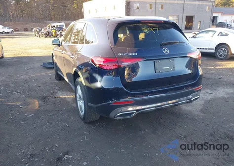 2023 Mercedes-Benz Glc 300 4Matic Suv z USA, uszkodzony, nr VIN W1NKM4HB6PF053425